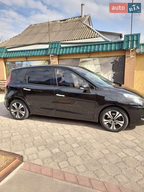 Минивэн Renault Megane Scenic 2011 в Новой Одессе