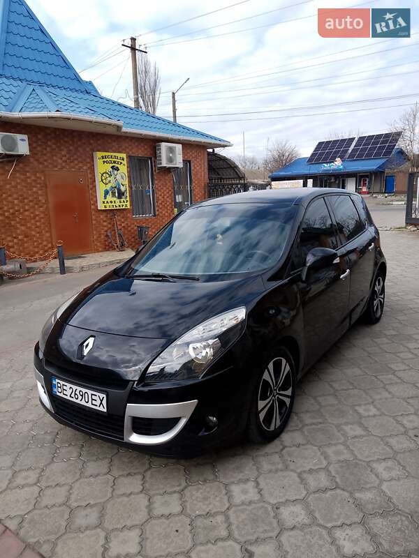 Минивэн Renault Megane Scenic 2011 в Новой Одессе