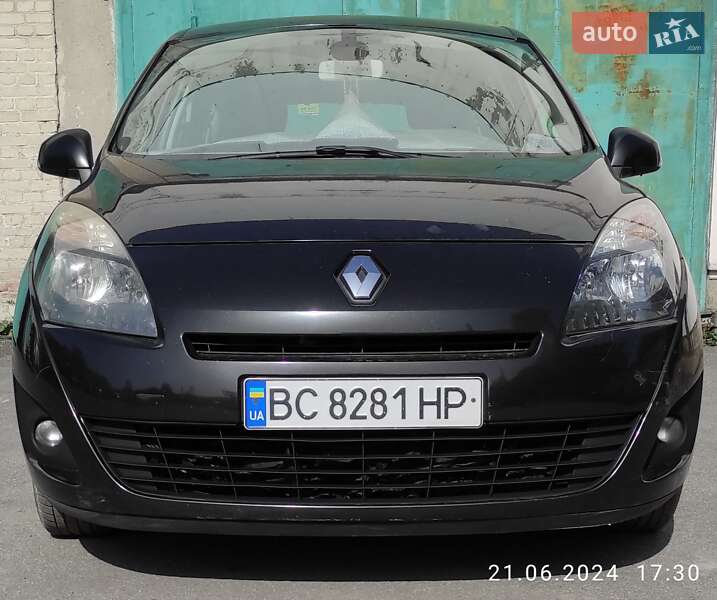 Мінівен Renault Megane Scenic 2010 в 