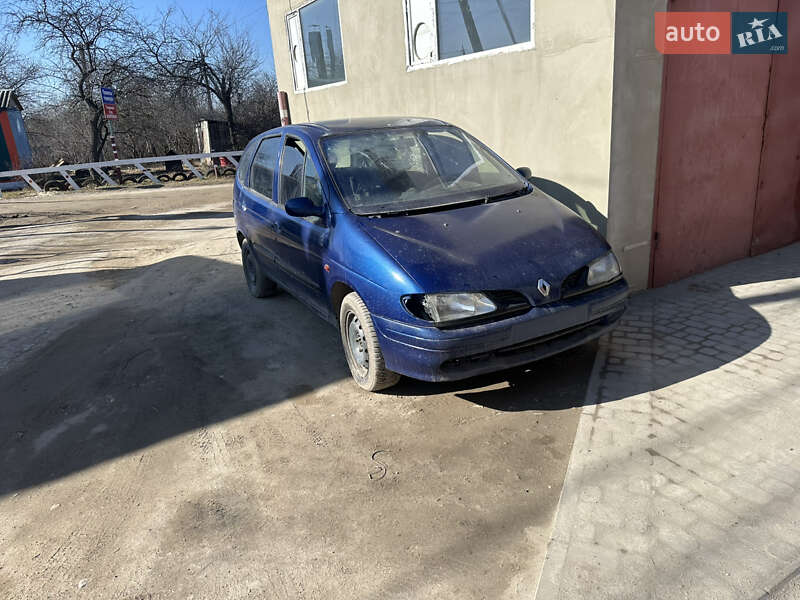 Минивэн Renault Megane Scenic 1999 в 