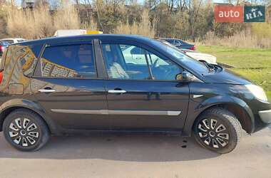 Минивэн Renault Megane Scenic 2004 в 