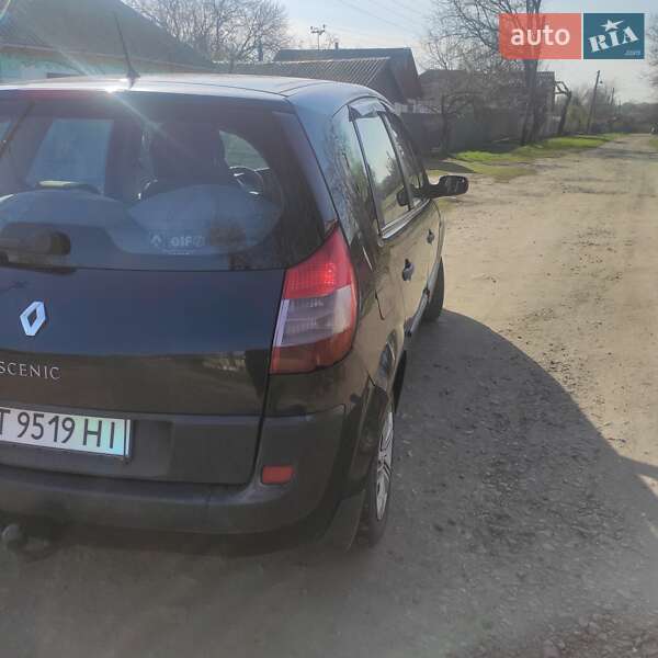 Минивэн Renault Megane Scenic 2004 в 