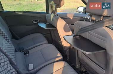 Мінівен Renault Megane Scenic 2011 в 