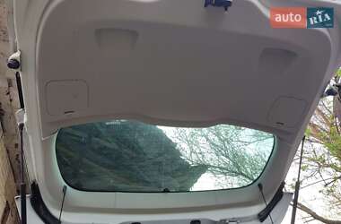 Минивэн Renault Megane Scenic 2012 в 
