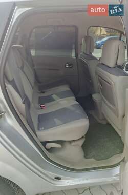 Минивэн Renault Megane Scenic 2005 в 