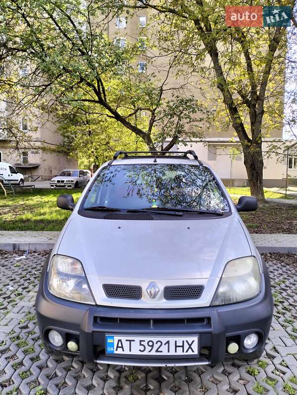 Минивэн Renault Megane Scenic 2000 в 