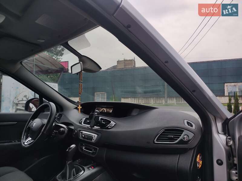 Renault Megane Scenic 2014