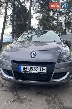 Мінівен Renault Megane Scenic 2011 в 