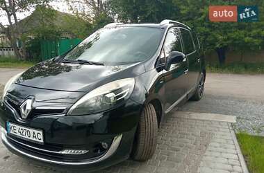 Мінівен Renault Megane Scenic 2013 в 