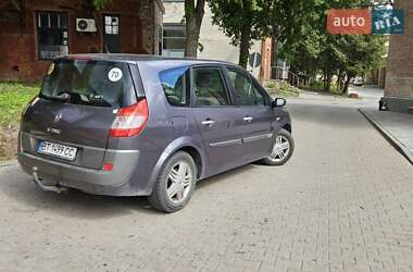 Минивэн Renault Megane Scenic 2004 в 