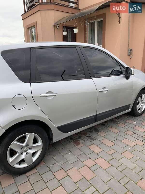 Мінівен Renault Megane Scenic 2013 в Луцьку