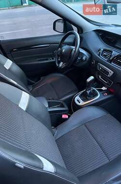 Мінівен Renault Megane Scenic 2014 в 