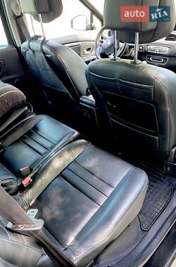 Минивэн Renault Megane Scenic 2010 в 