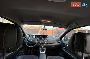 Мінівен Renault Megane Scenic 2012 в 