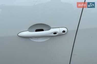 Мінівен Renault Megane Scenic 2012 в 
