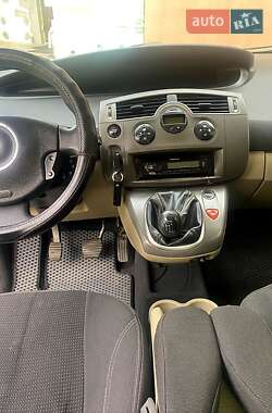 Минивэн Renault Megane Scenic 2007 в 