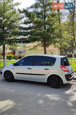 Минивэн Renault Megane Scenic 2004 в 