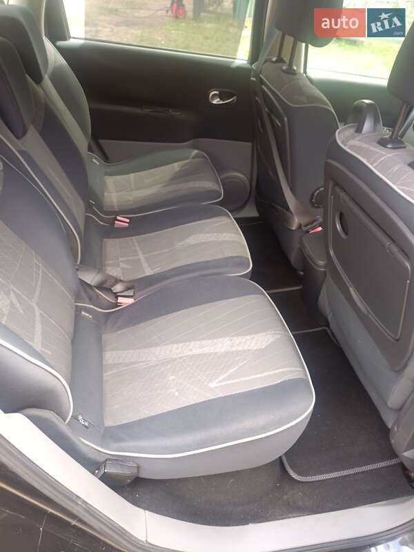 Мінівен Renault Megane Scenic 2003 в Кам'янському