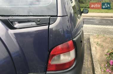Минивэн Renault Megane Scenic 2001 в 