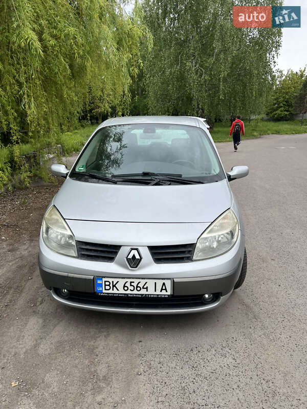 Renault Megane Scenic 2005