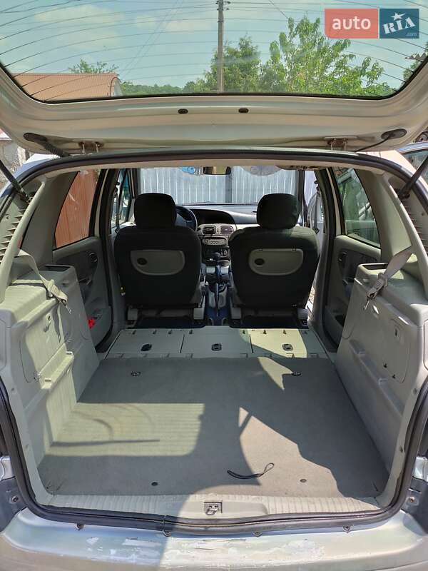 Мінівен Renault Megane Scenic 2000 в Кам'янець-Подільському