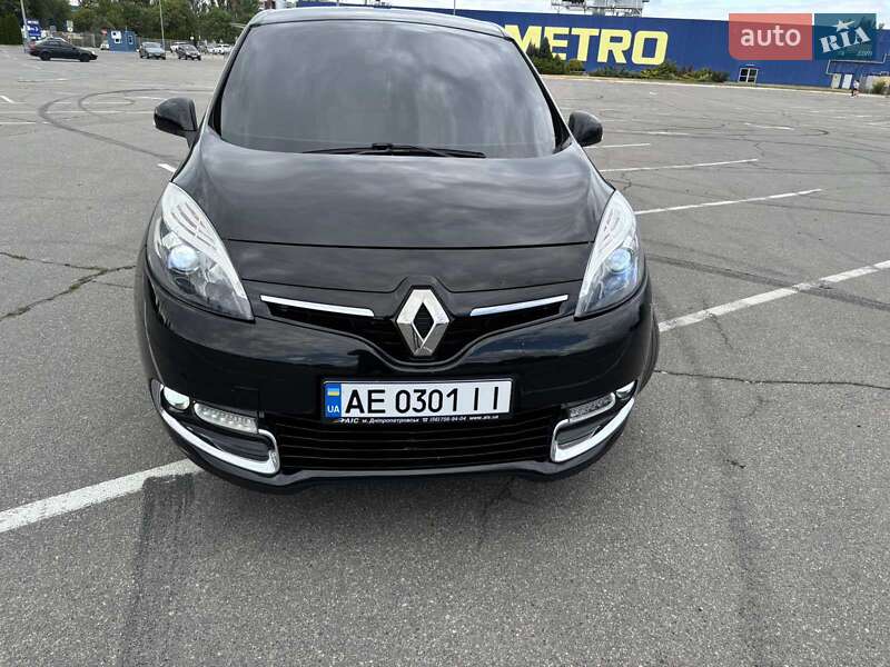 Renault Megane Scenic 2012