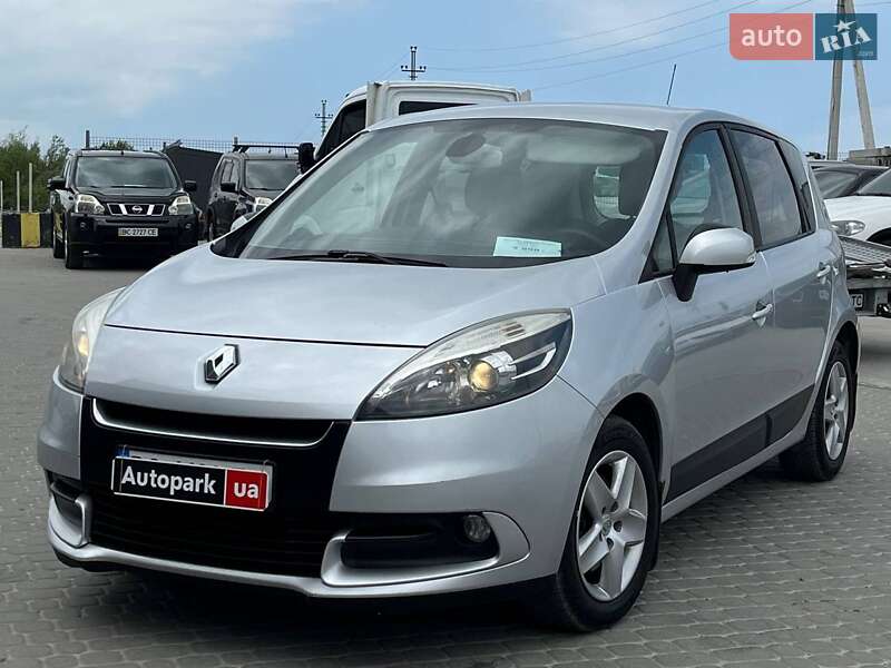 Renault Megane Scenic 2012