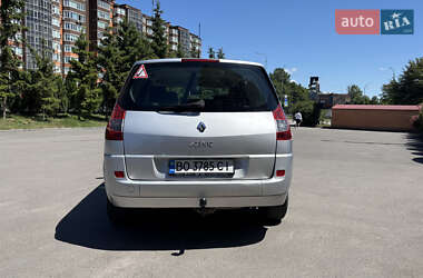 Минивэн Renault Megane Scenic 2008 в 