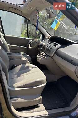 Минивэн Renault Megane Scenic 2003 в  фото 9 Минивэн Renault Megane Scenic 2003 в