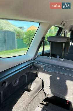 Минивэн Renault Megane Scenic 2015 в 
