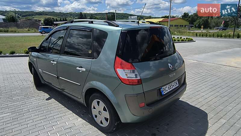 Минивэн Renault Megane Scenic 2005 в Золочеве