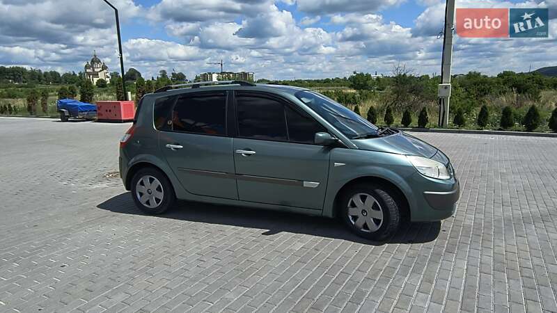 Минивэн Renault Megane Scenic 2005 в Золочеве