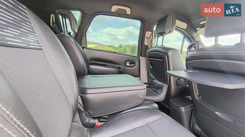 Минивэн Renault Megane Scenic 2005 в Золочеве