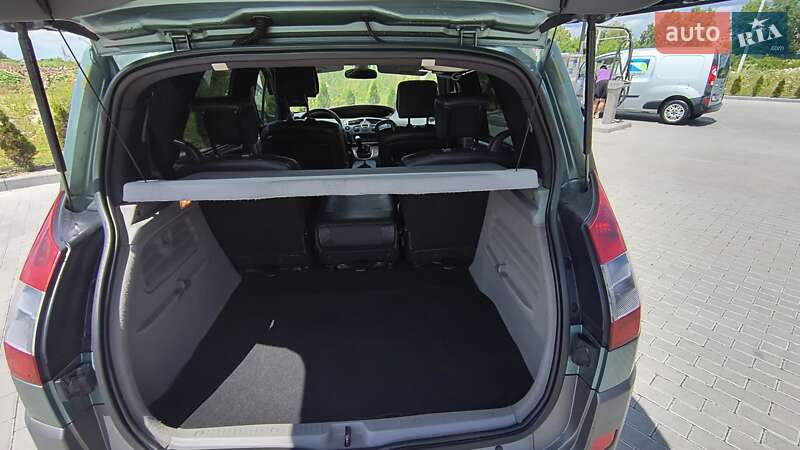 Минивэн Renault Megane Scenic 2005 в Золочеве