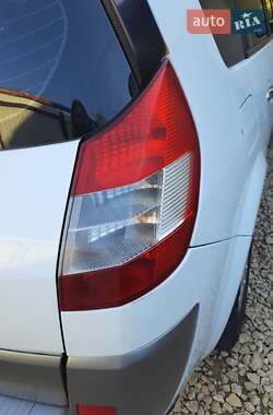 Седан Renault Megane Scenic 2005 в 