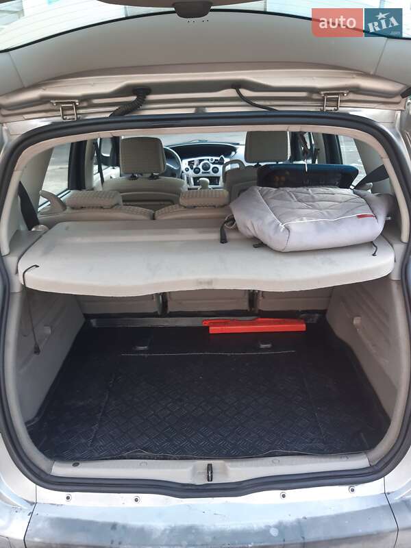 Минивэн Renault Megane Scenic 2007 в Костополе