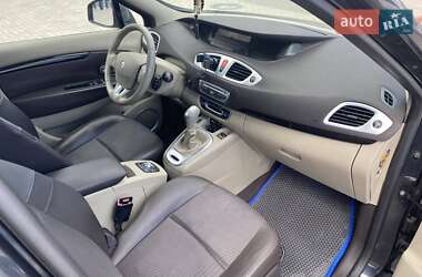 Минивэн Renault Megane Scenic 2010 в 
