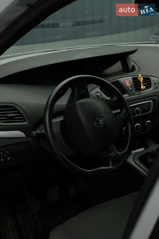 Минивэн Renault Megane Scenic 2011 в Каменец-Подольском
