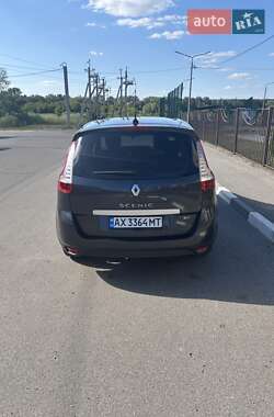 Минивэн Renault Megane Scenic 2011 в 
