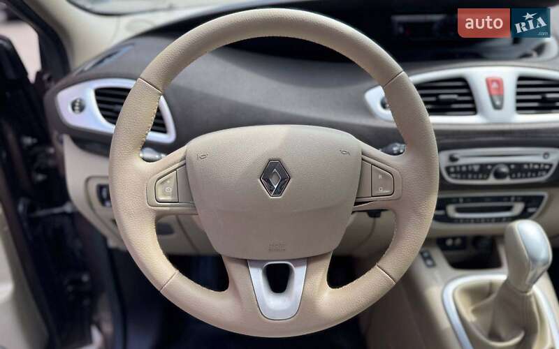 Минивэн Renault Megane Scenic 2010 в Черновцах