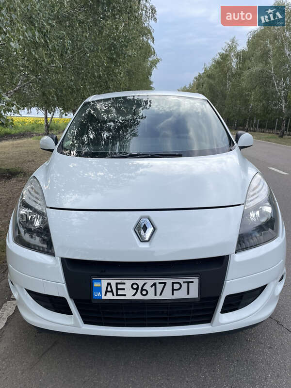 Минивэн Renault Megane Scenic 2011 в Днепре фото 5 Минивэн Renault Megane Scenic 2011 в Днепре