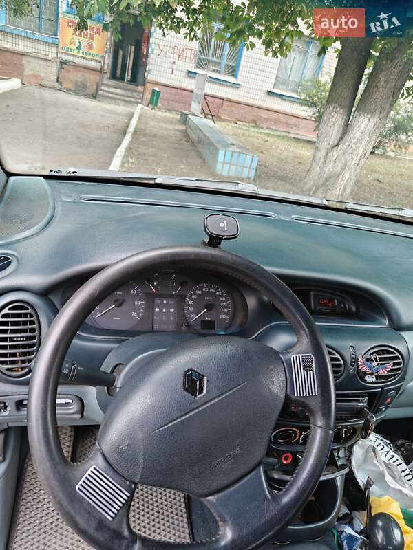 Минивэн Renault Megane Scenic 1999 в Верхнеднепровске фото 20 Минивэн Renault Megane Scenic 1999 в Верхнеднепровске