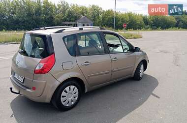 Минивэн Renault Megane Scenic 2009 в 