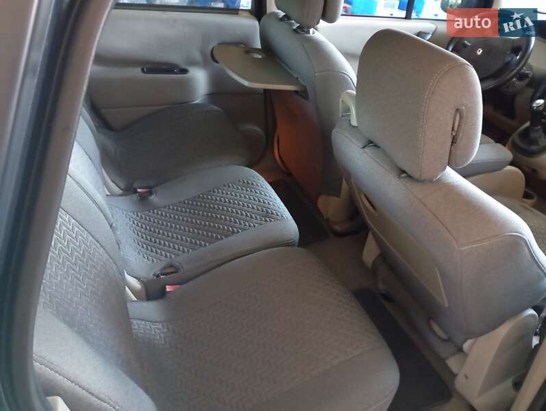 Мінівен Renault Megane Scenic 2006 в Хмельницькому фото 8 Мінівен Renault Megane Scenic 2006 в Хмельницькому