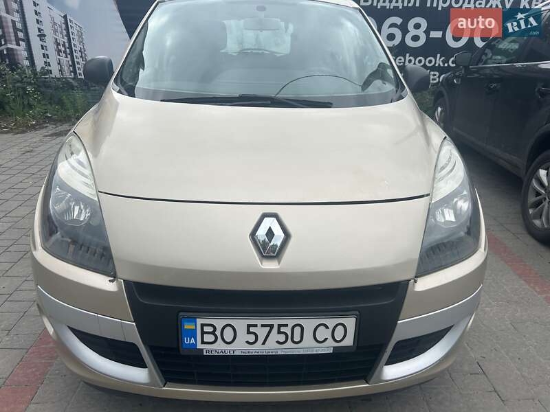 Мінівен Renault Megane Scenic 2010 в Тернополі