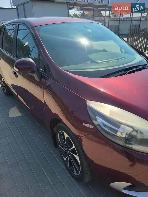 Минивэн Renault Megane Scenic 2013 в Львове фото 3 Минивэн Renault Megane Scenic 2013 в Львове