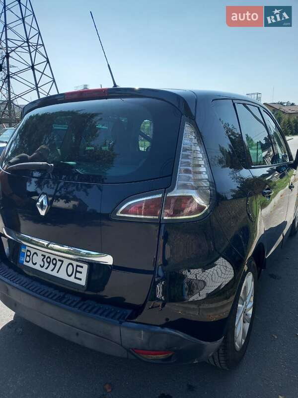 Мінівен Renault Megane Scenic 2012 в Новояворівську