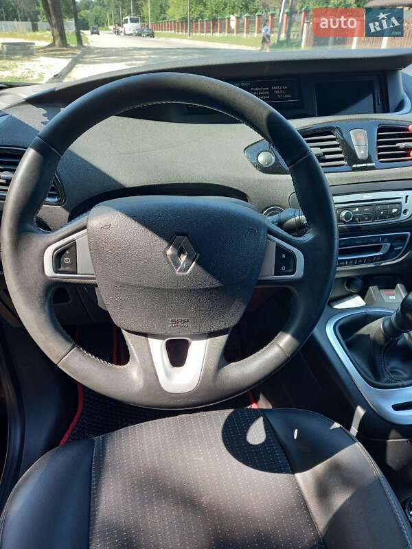 Мінівен Renault Megane Scenic 2012 в Новояворівську
