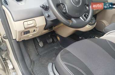 Минивэн Renault Megane Scenic 2008 в 