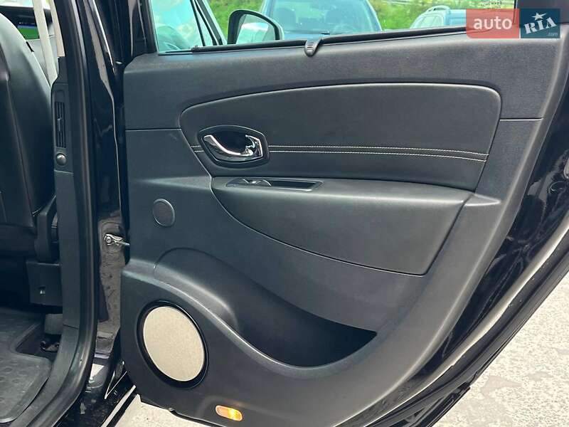 Мінівен Renault Megane Scenic 2014 в Львові фото 22 Мінівен Renault Megane Scenic 2014 в Львові